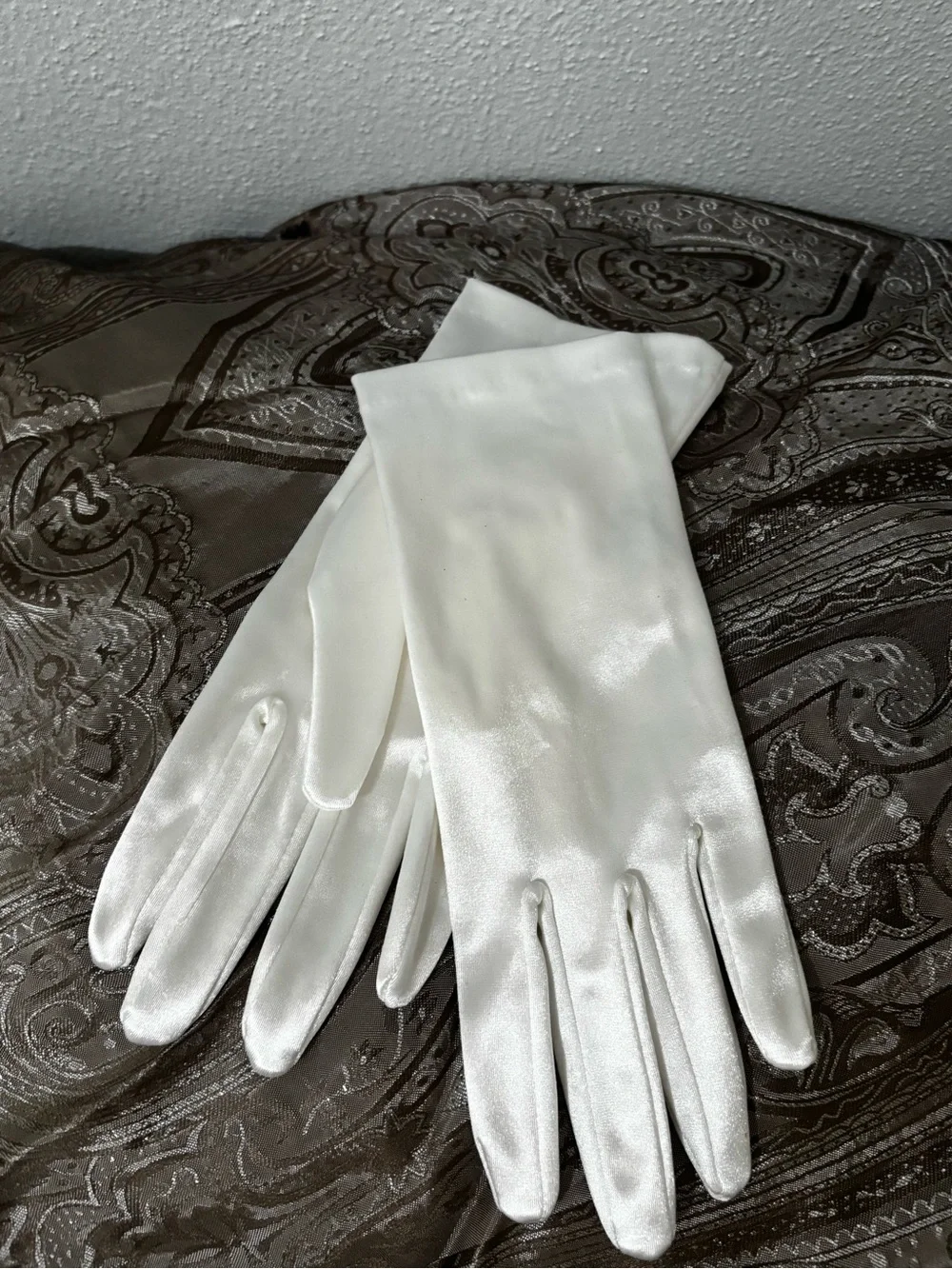 Classic Pearl White Satin Evening Gloves